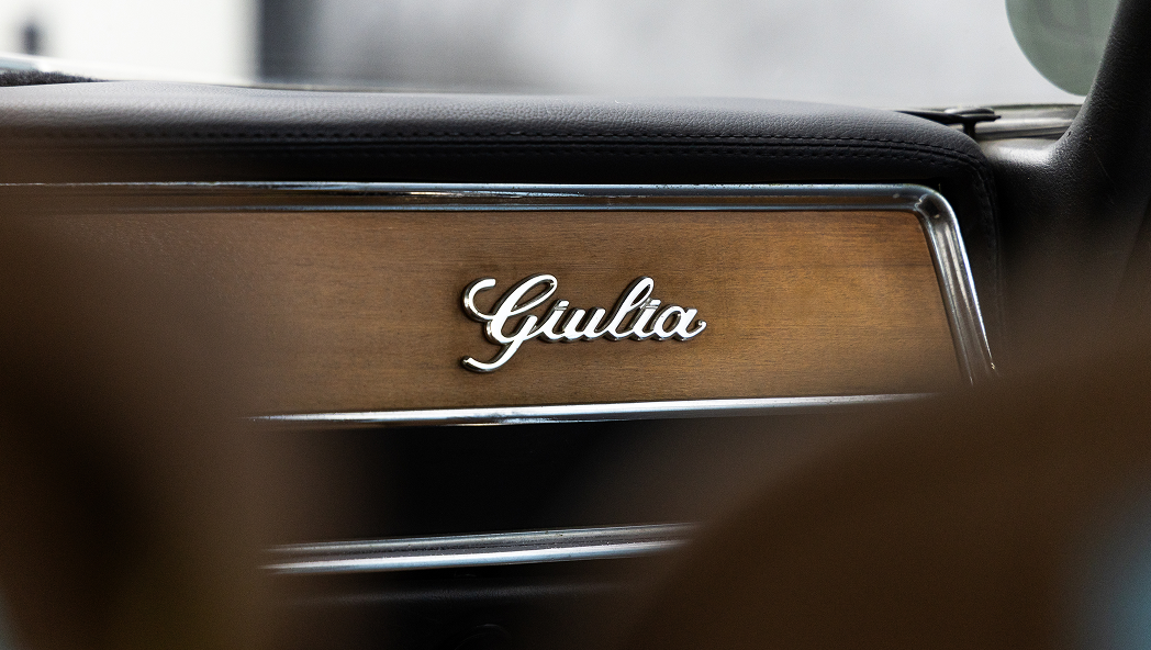 Thanos Designs Giulia Console Detail