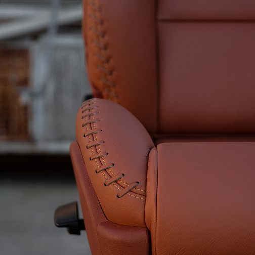 Thanos Designs Audi TT Seat Detail