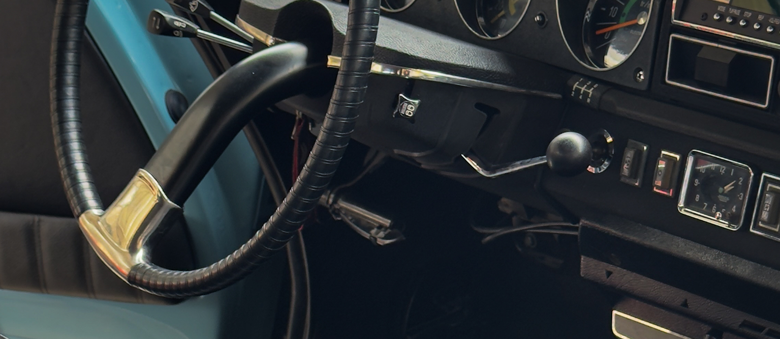 Thanos Designs Citroen DS Classic Console Detail