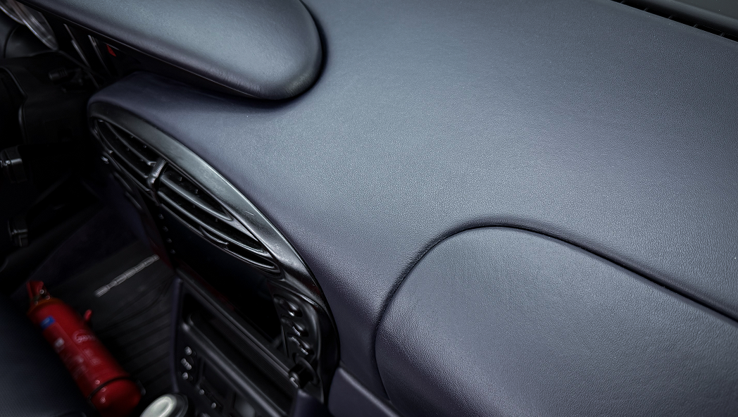 Thanos Designs Porsche Boxter Console Detail