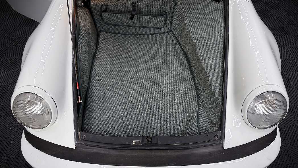 Thanos Designs Porsche Carrera Classic Open Hood