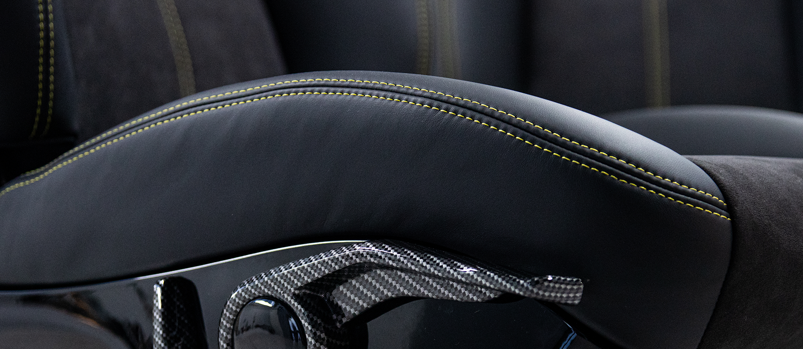 Thanos Designs Porsche Seat Detail