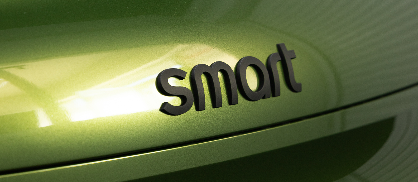 Thanos Designs Smart for two Front Hood Logo Detail